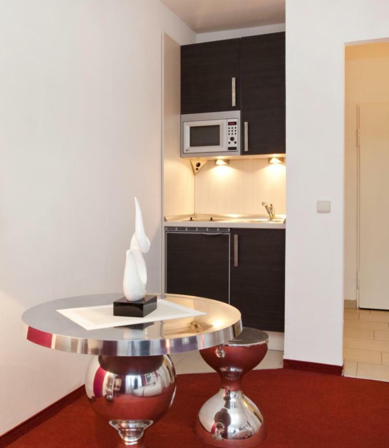 Boardinghouse Duesseldorf Apartment Exterior foto